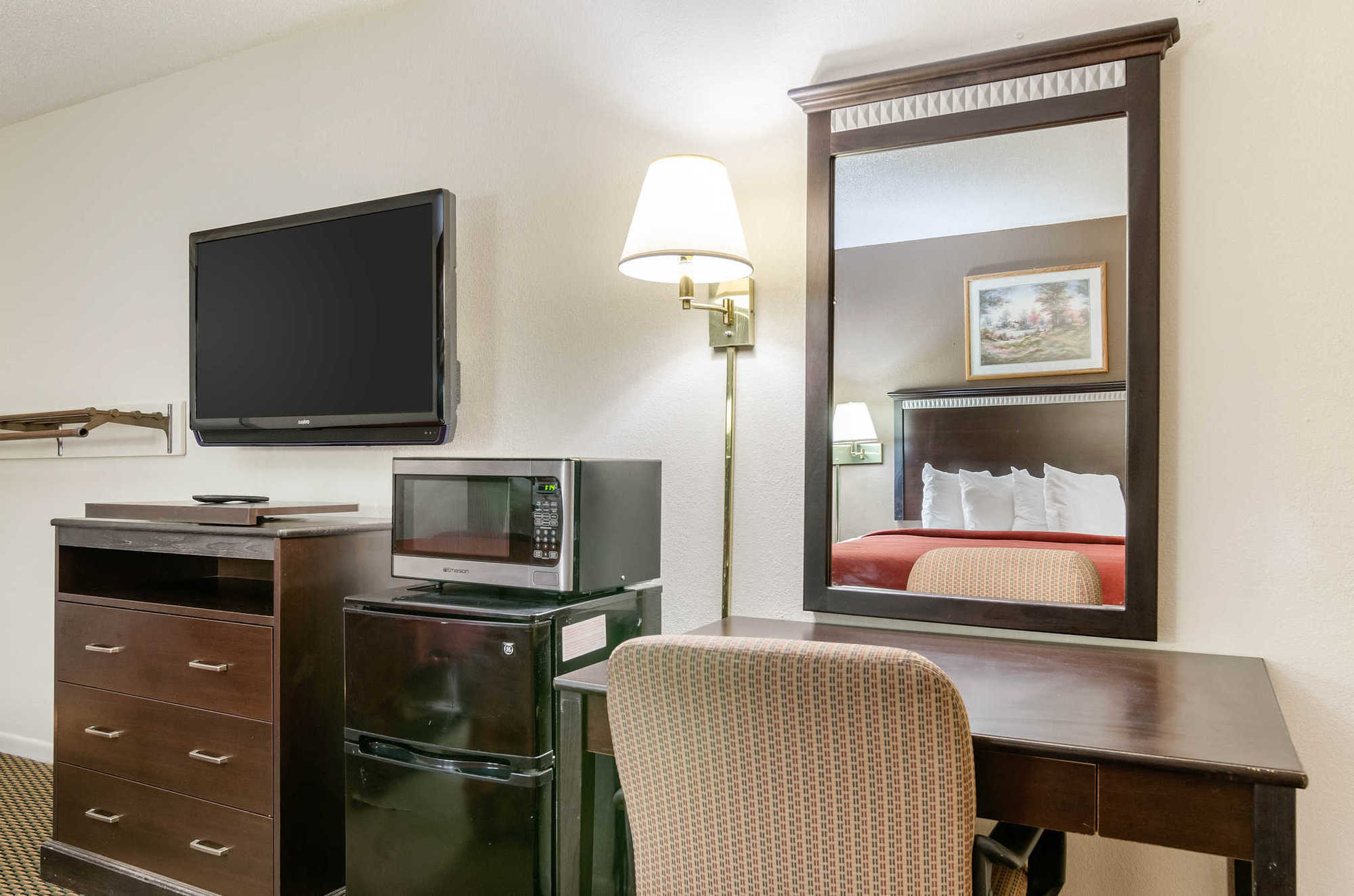 Colby Inn And Suites חדר תמונה