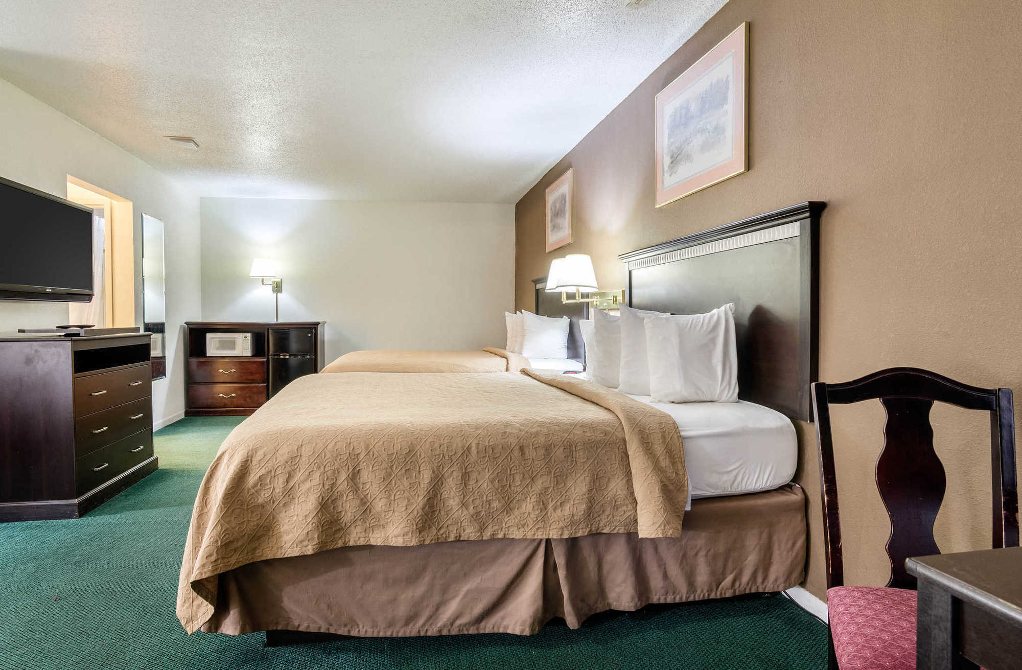 Colby Inn And Suites חדר תמונה